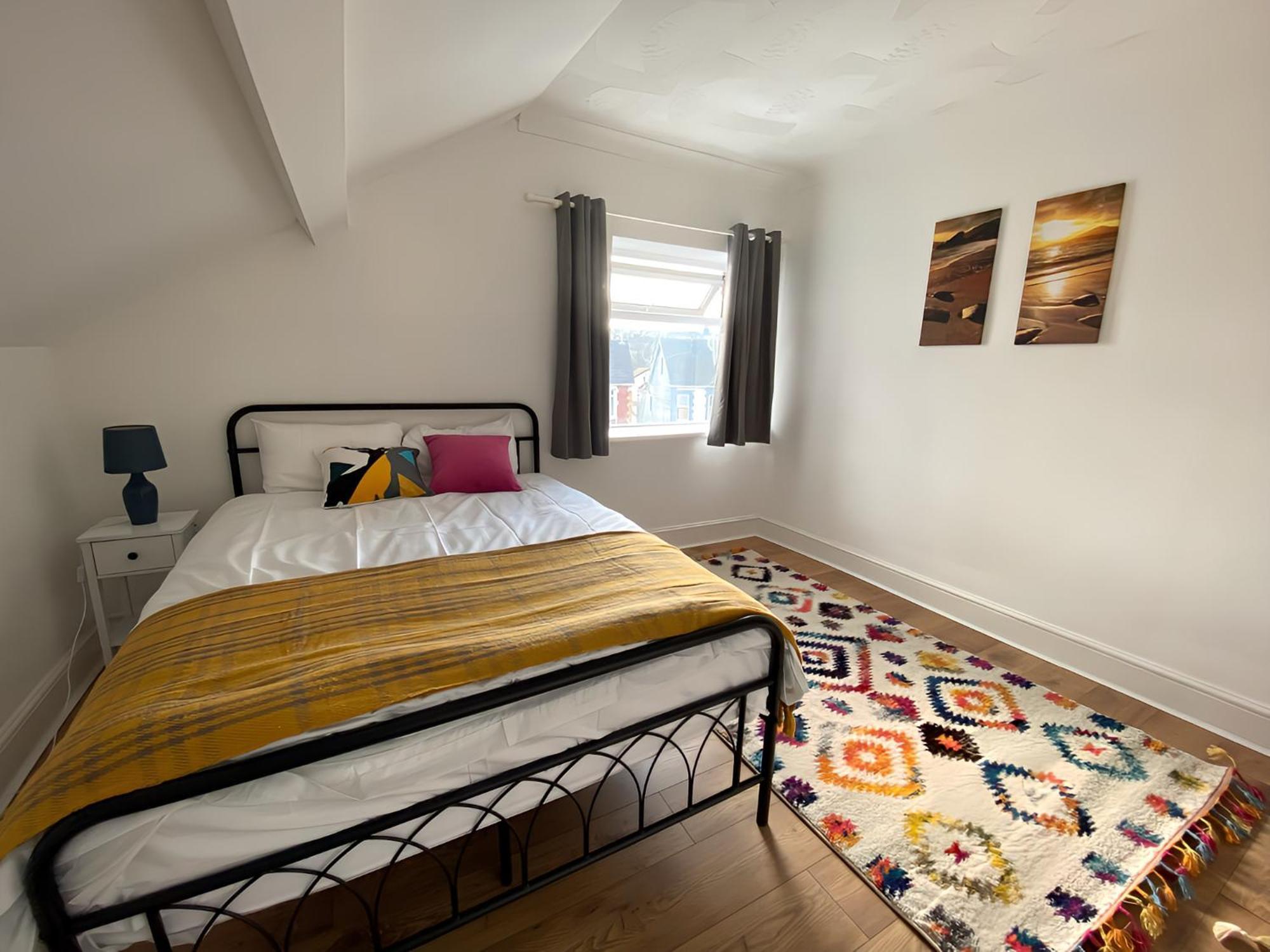 4-Bedroom Home - Perfect For Those Working In Bridgend - By Tailored Accommodation Zewnętrze zdjęcie